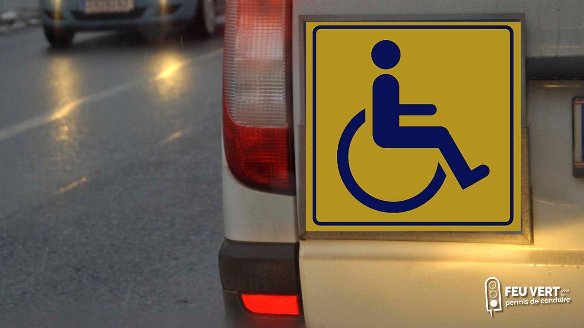 27_01_2022 - Véhicule transport personne handicapée